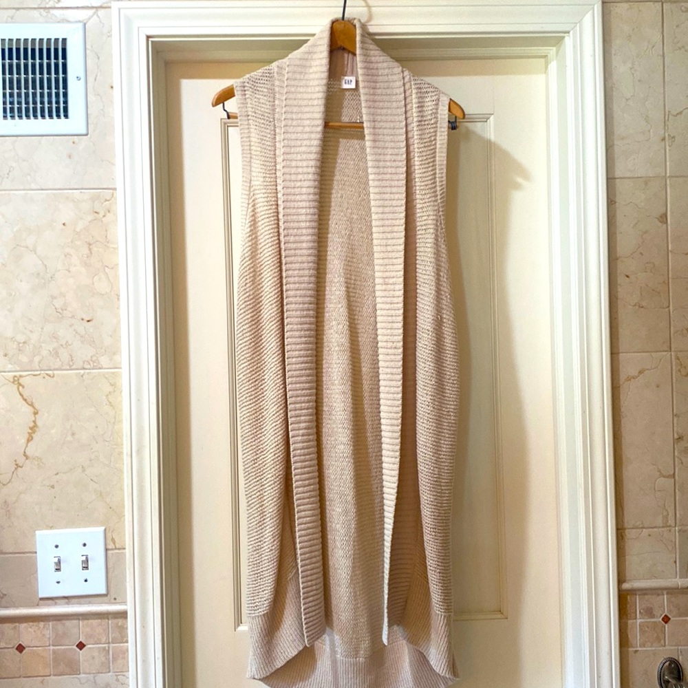 Gap sweater vest